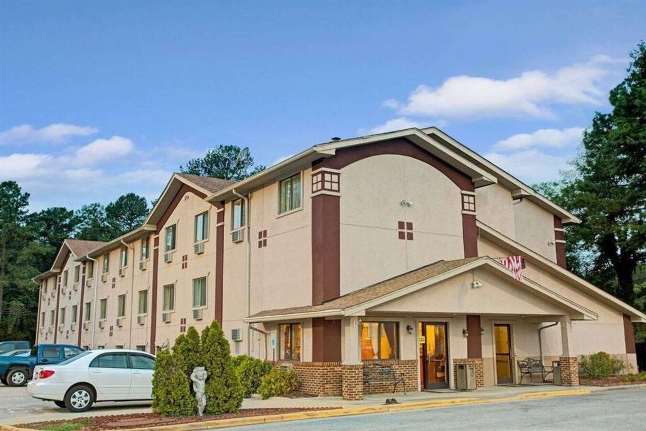 Econo Lodge Spring Lake Bagian luar foto