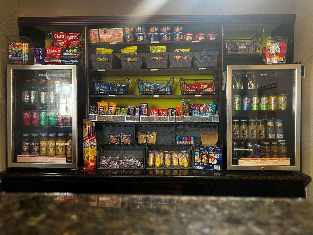 Econo Lodge Spring Lake Bagian luar foto