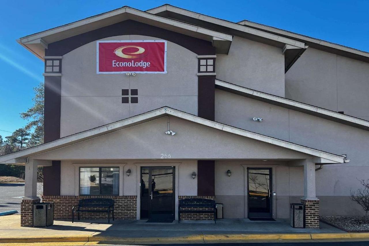 Econo Lodge Spring Lake Bagian luar foto